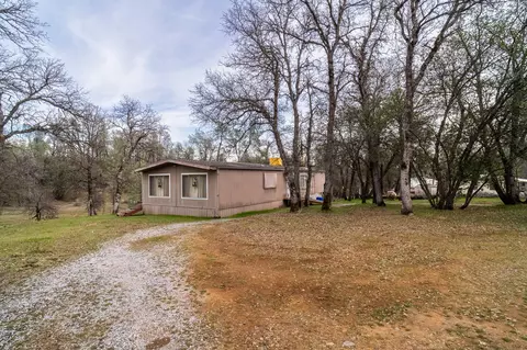 12735 Akrich St, Redding, CA 96003 photo 2