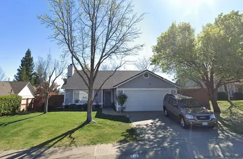 614 Springer Dr, Redding, CA 96003