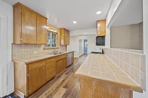 1590 El Dorado Way, Redding, CA 96002 photo 5