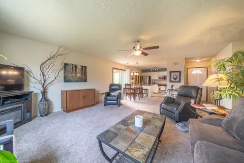 3705 Pluto St, Redding, CA 96002 photo 7