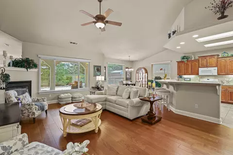 659 Yolla Bolly Trl, Redding, CA 96003 photo 8