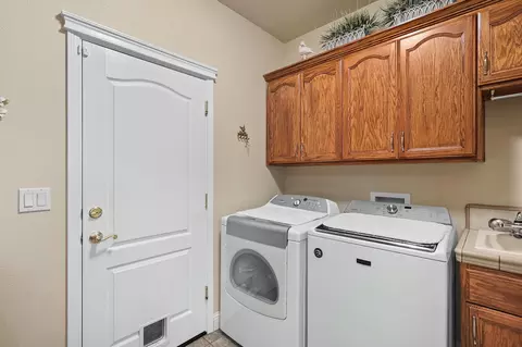 659 Yolla Bolly Trl, Redding, CA 96003 photo 21