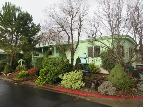 4889 Pecan, Redding, CA 96003