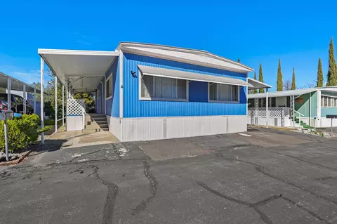 821 St Marks St #8, Redding, CA 96003 photo 2