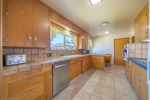 3322 Wilshire Dr, Redding, CA 96002 photo 22