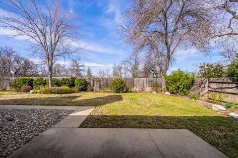 2129 Hope Ln, Redding, CA 96003 photo 25
