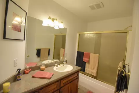 9657 Katrick Way, Redding, CA 96003 photo 12