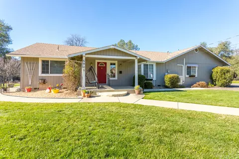 4908 Persistence Ln, Redding, CA 96002