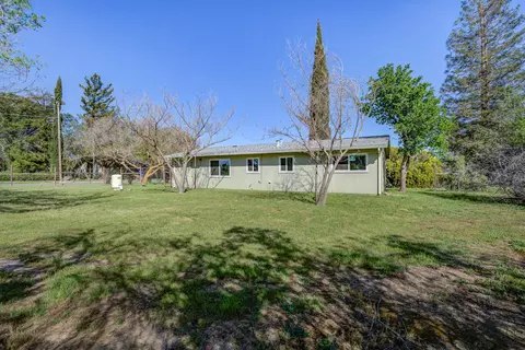 22047 Palermo Ave, Red Bluff, CA 96080 photo 2