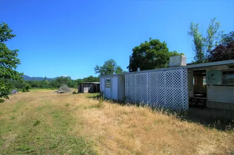 5497 Alpine St, Shasta Lake, CA 96019