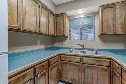 1879 Del Mar Ave, Redding, CA 96003 photo 14