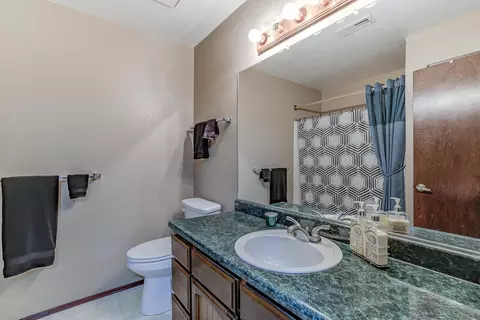 1879 Del Mar Ave, Redding, CA 96003 photo 21