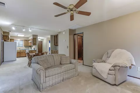 1879 Del Mar Ave, Redding, CA 96003 photo 11