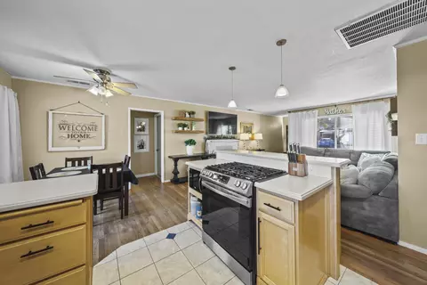 2957 West Way, Redding, CA 96002 photo 4