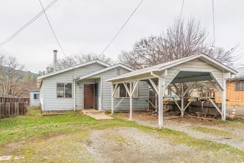 320 Mill St, Weaverville, CA 96093