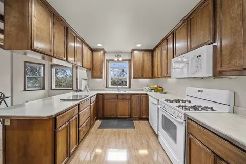 1675 Record Ln, Redding, CA 96001 photo 5