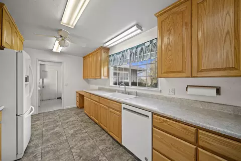 305 Breese Ave, Red Bluff, CA 96080 photo 5