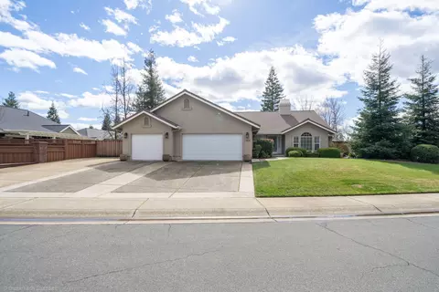 2524 Cumberland Dr, Redding, CA 96001 photo 2