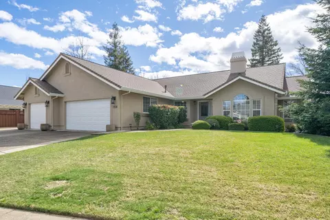 2524 Cumberland Dr, Redding, CA 96001 photo 3
