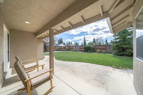 2524 Cumberland Dr, Redding, CA 96001 photo 43