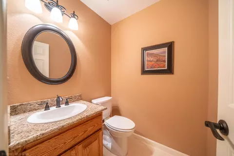 2524 Cumberland Dr, Redding, CA 96001 photo 39