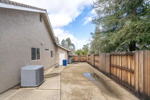 2524 Cumberland Dr, Redding, CA 96001 photo 52