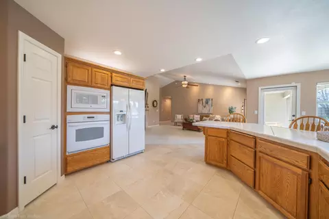 2524 Cumberland Dr, Redding, CA 96001 photo 22