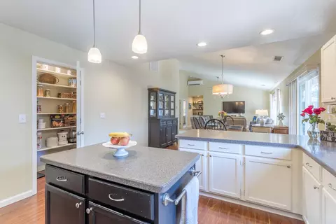 494 Reddington Dr, Redding, CA 96003 photo 7
