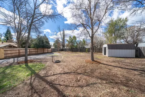 2933 Cleo Ct, Redding, CA 96001 photo 39
