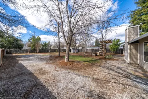 2933 Cleo Ct, Redding, CA 96001 photo 32
