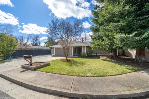 2933 Cleo Ct, Redding, CA 96001 photo 11