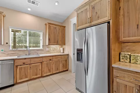 1031 Dusty Ln, Redding, CA 96002 photo 23