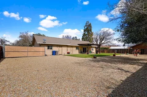 1031 Dusty Ln, Redding, CA 96002 photo 16