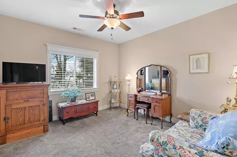 1031 Dusty Ln, Redding, CA 96002 photo 9