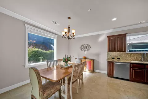 615 Rogue River Way, Redding, CA 96003 photo 18