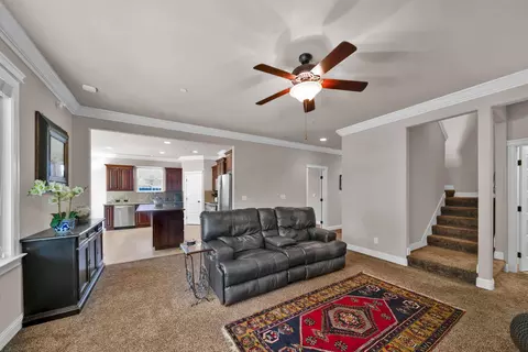 615 Rogue River Way, Redding, CA 96003 photo 21
