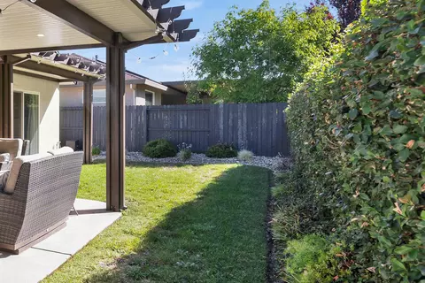 615 Rogue River Way, Redding, CA 96003 photo 29