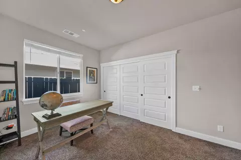 615 Rogue River Way, Redding, CA 96003 photo 13