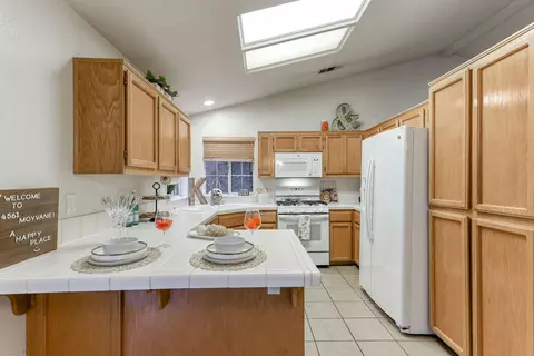 4561 Moyvane Dr, Redding, CA 96001 photo 9