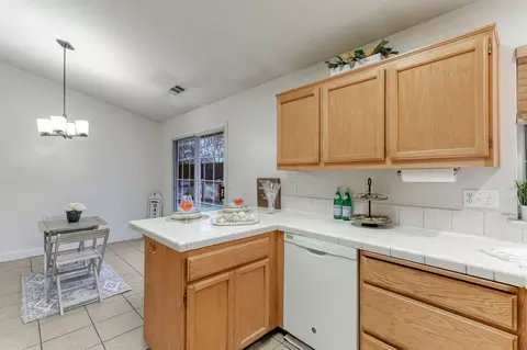 4561 Moyvane Dr, Redding, CA 96001 photo 13