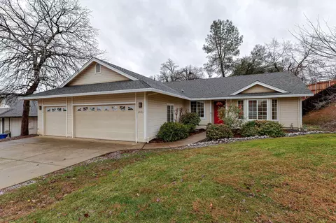 4561 Moyvane Dr, Redding, CA 96001 photo 1