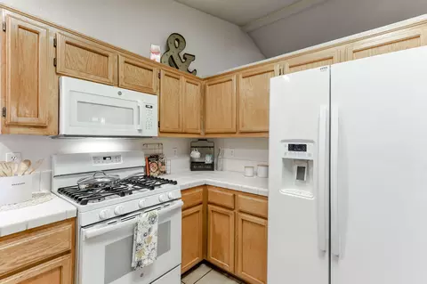 4561 Moyvane Dr, Redding, CA 96001 photo 11