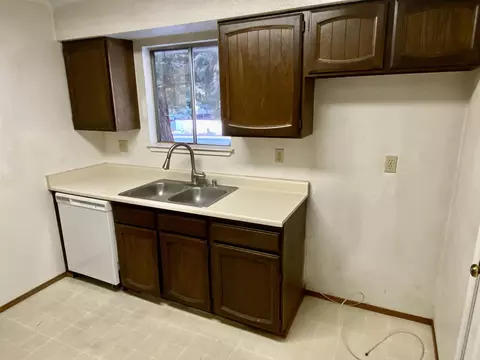 37371 Oak View St, Burney, CA 96013 photo 5