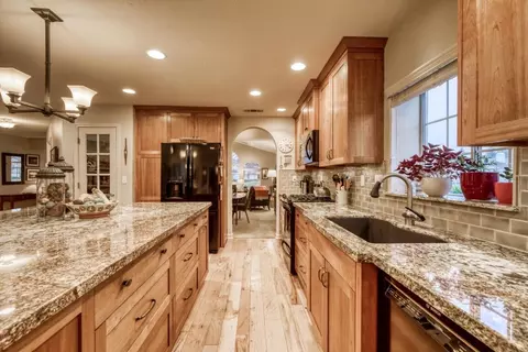 2209 Allegheny Ct, Redding, CA 96001 photo 14