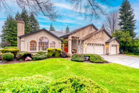 2209 Allegheny Ct, Redding, CA 96001 photo 1