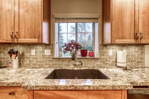 2209 Allegheny Ct, Redding, CA 96001 photo 13