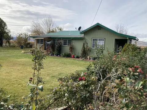 100 A St, Tulelake, CA 96134
