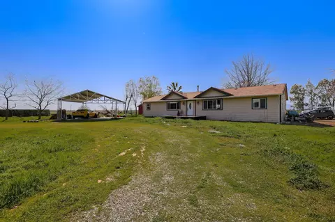 23001 Alpha Ln, Red Bluff, CA 96080