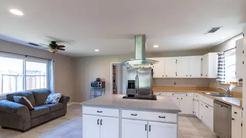 1792 Cameo Ct, Redding, CA 96002 photo 8
