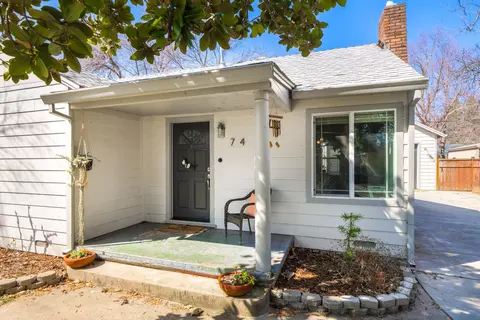 724 Loma St, Redding, CA 96003 photo 2